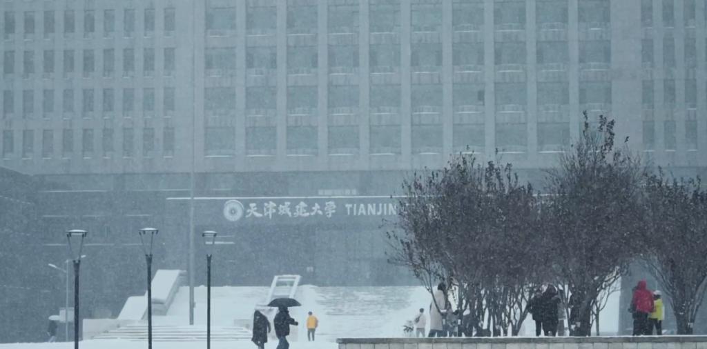 唯美英超雪景，邀请您一同观赏
